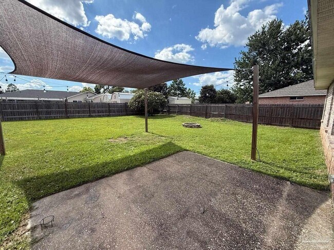 Building Photo - 2111 Coral Creek Dr