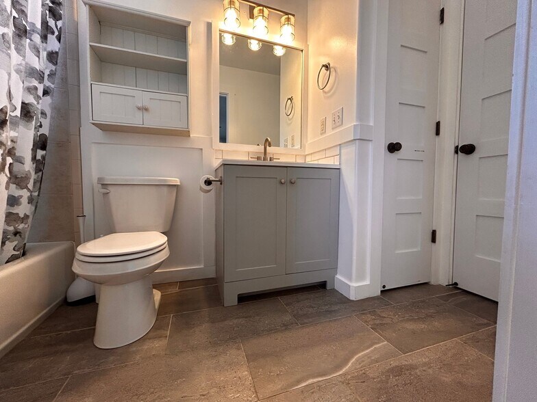 Building Photo - 1611 W 600 N