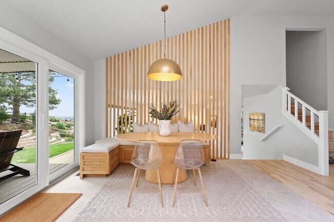 Building Photo - September 2026 - June 2027 Stunning Fully Furnished Rental in Golden, Colorado