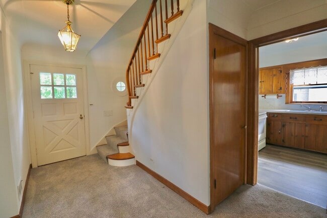 Building Photo - 1111 S Washington Ave