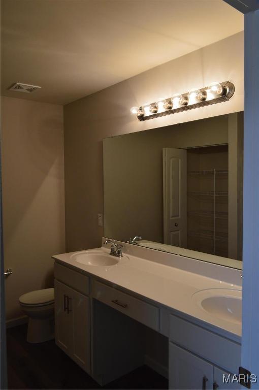 Building Photo - 2780 Adobe Dr