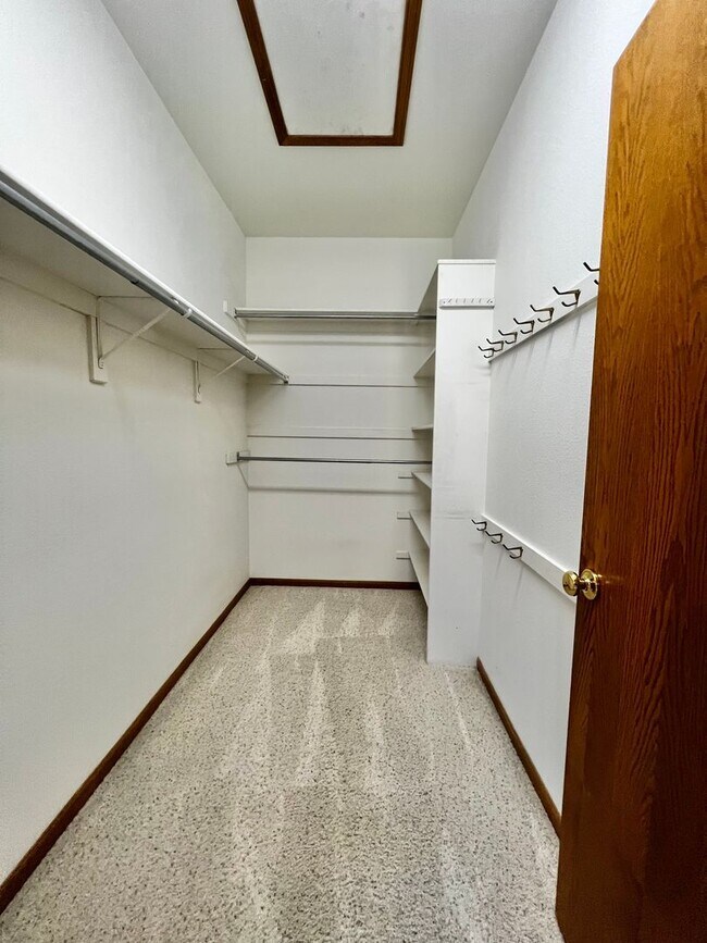 Building Photo - Charming 3 bed, 3 bath Ranch Home in South Fort Collins