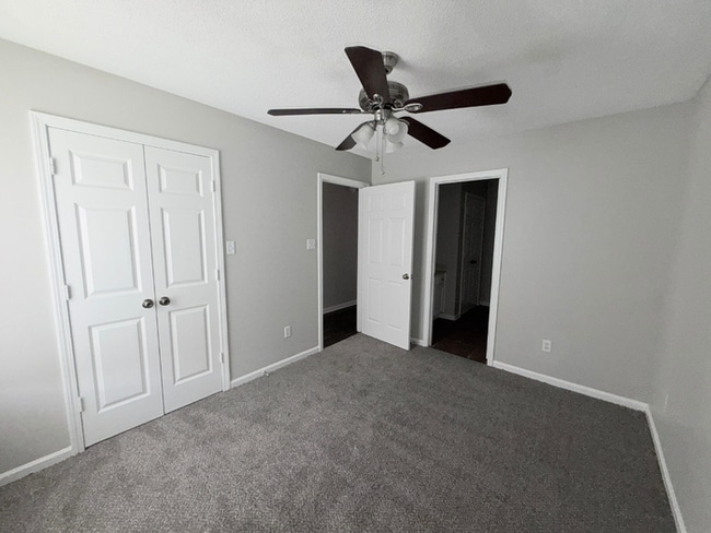 Building Photo - 3BR/2BA Memphis Rental with High Ceilings, Hardwood Floors & Fenced Yard