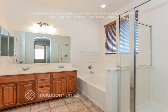 Building Photo - 17682 W Cavedale Dr