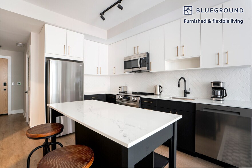 Building Photo - 4924 St Elmo Ave
