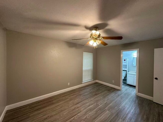 Building Photo - Great location!! Dont miss this 3 Bed house with a good rent