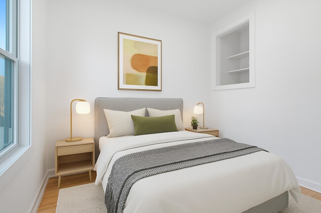 Building Photo - 2617 W Fullerton Ave