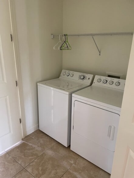 Laundry Room - 81 Christian Dr