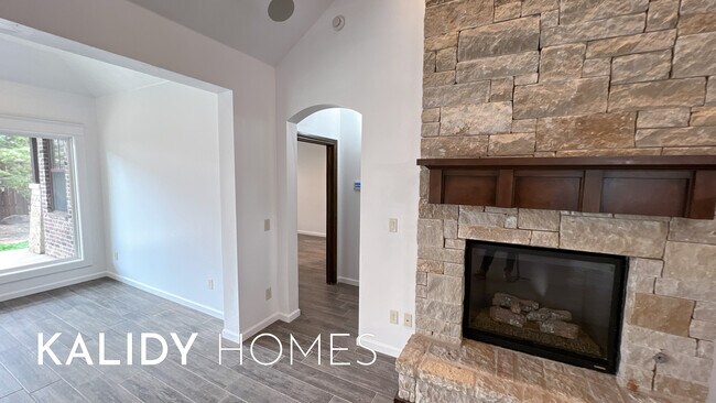 Building Photo - 13504 Rock Canyon Rd