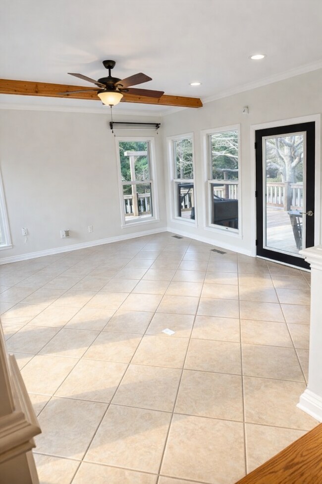 Building Photo - 2518 Wythe Close