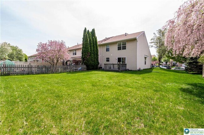Building Photo - 2717 Tamlynn Ln