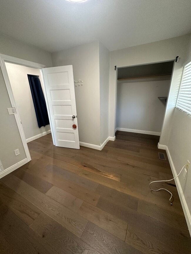 Building Photo - 3 Bed 2 Bath Remodeled Home for Rent!