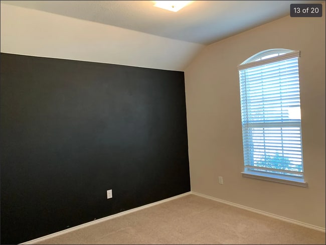 Building Photo - 469 Pollyann Trl