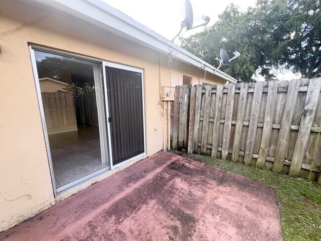 Building Photo - 3737 Mil-Lake Cir