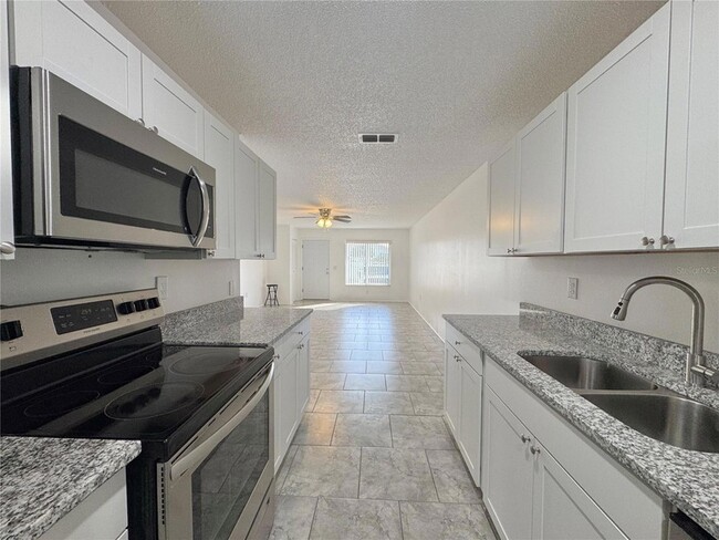 Building Photo - 292 Winter Ridge Blvd