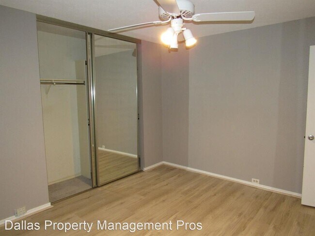 Building Photo - 2204 Woodburn Corners