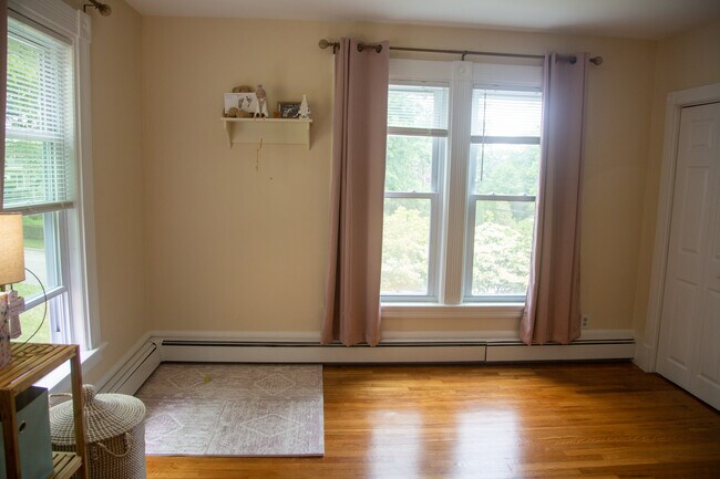 Building Photo - 48 Dennison Ave
