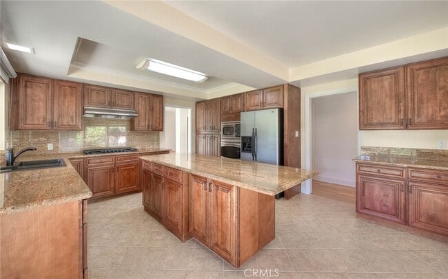 Building Photo - 16612 Park Ln Cir