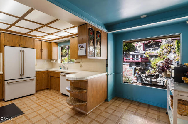 Building Photo - 3139 Linda Vista Rd