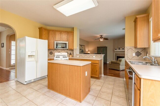 Building Photo - 8713 Edmund Ct