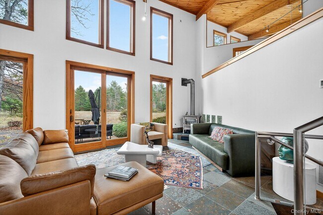 Building Photo - 106 Mountain Laurel Ln