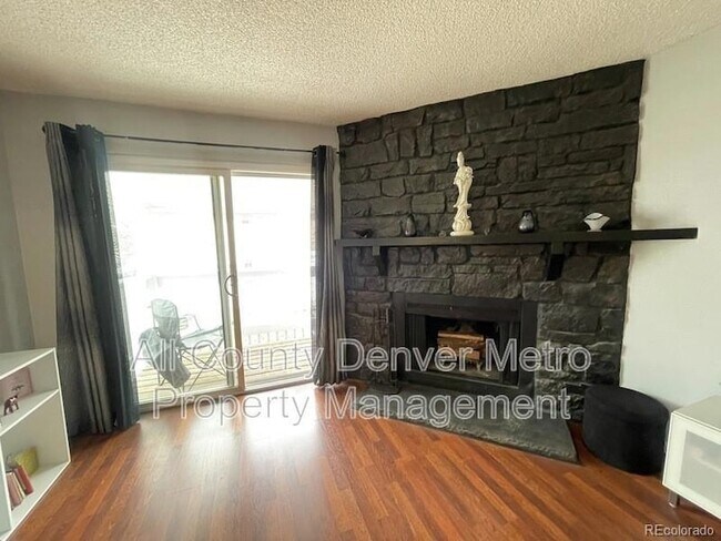 Building Photo - 14454 E Colorado Dr
