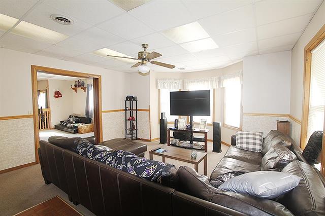 Building Photo - 136 Unit A (Lower)