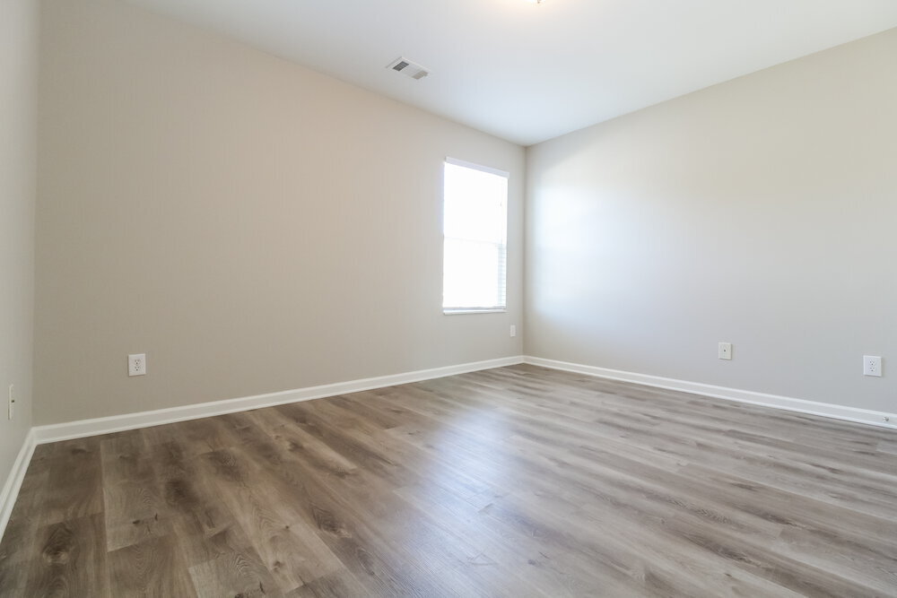 Building Photo - 3985 Yosemite Park Ln