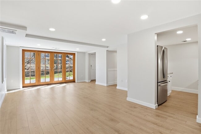 Building Photo - 1474 Marsh Rd