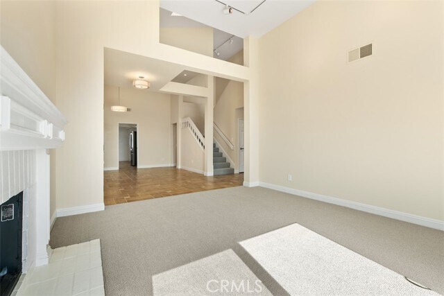 Building Photo - 12 Haverhill Rd