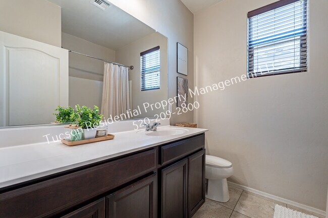Building Photo - 9578 S Trapper Ridge Dr