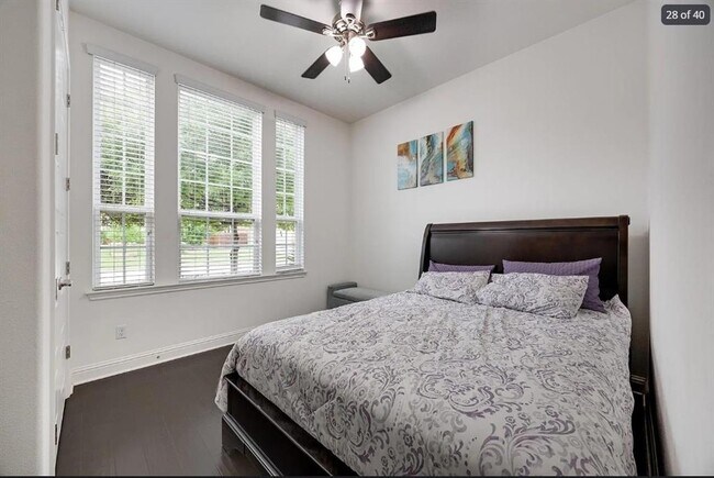 Building Photo - 4208 Bonanza Dr