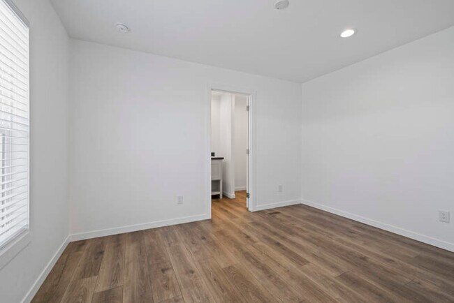 Building Photo - 4315 N Flowing Wells Rd