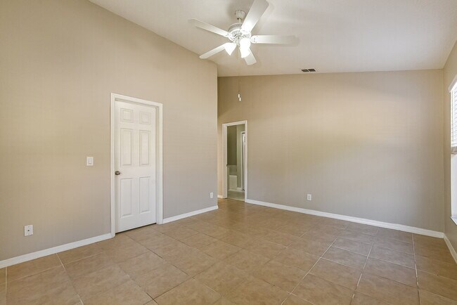 Building Photo - 4439 Brookdale Ct