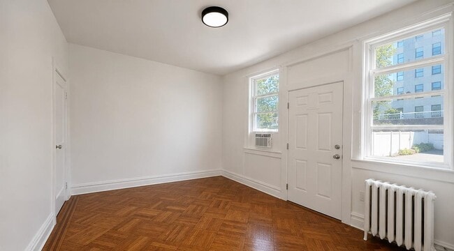 Building Photo - 88 Sherman Pl