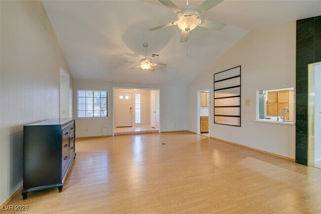 Building Photo - 224 Garfield Dr