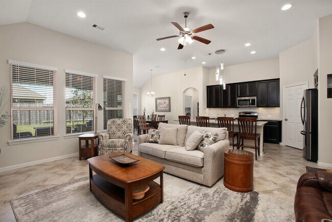 Building Photo - 4803 Ladona Ct