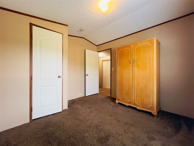 Building Photo - 788 County Rd 3479J