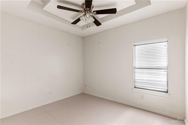 Building Photo - 1707 W Smith Dr