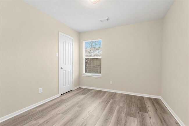 Building Photo - 2622 Autumn Springs Ln