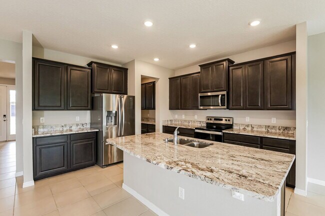 Building Photo - 8679 Bower Bass Cir