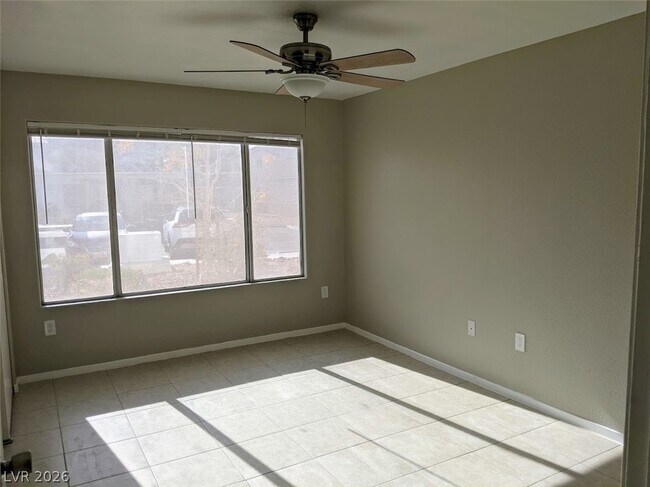 Building Photo - 5710 E Tropicana Ave