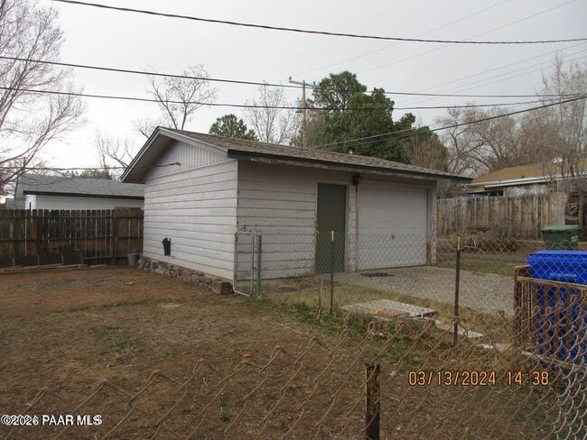 Building Photo - 1205 Stetson Rd