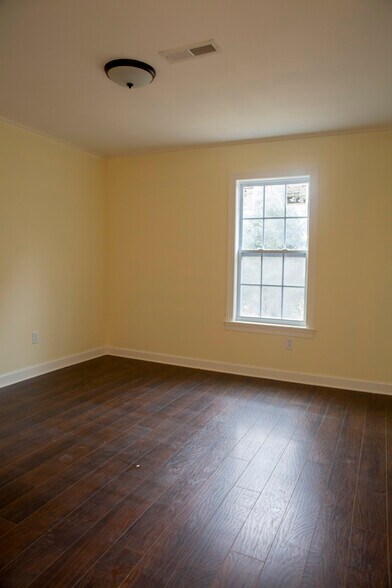 Building Photo - 114 Annies Ridge Rd