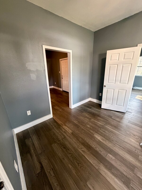 Building Photo - 120 W 18th St