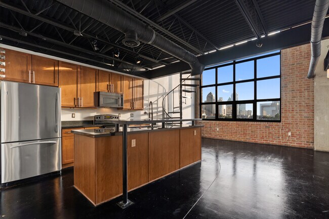 Building Photo - 3110 Thomas Ave