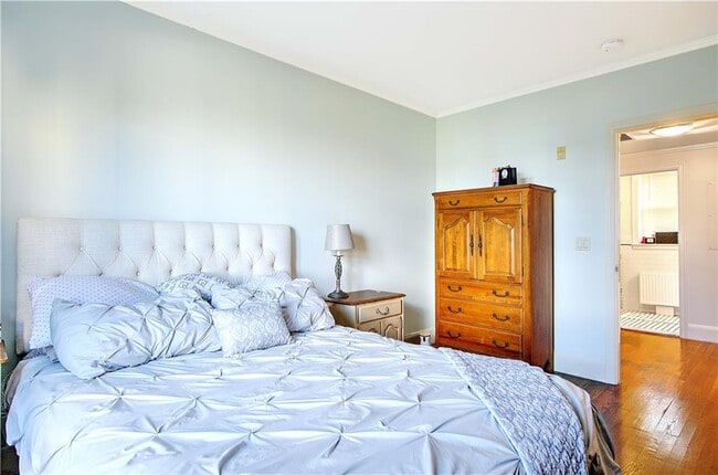 Building Photo - 1180 Narragansett Blvd