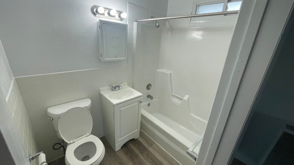 Building Photo - 516 Stuyvesant Ave