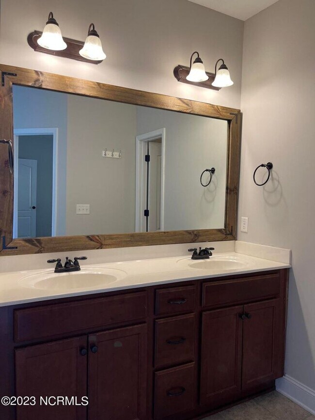 Building Photo - Welcome to Tall Pines Of New River!