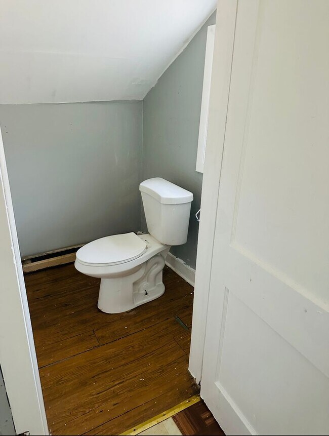 Building Photo - 14 103rd St